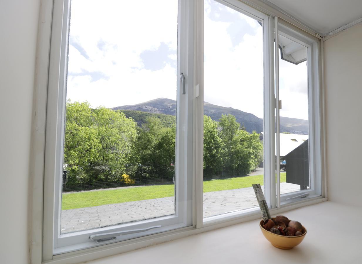 Station Apartment Llanberis Exterior photo